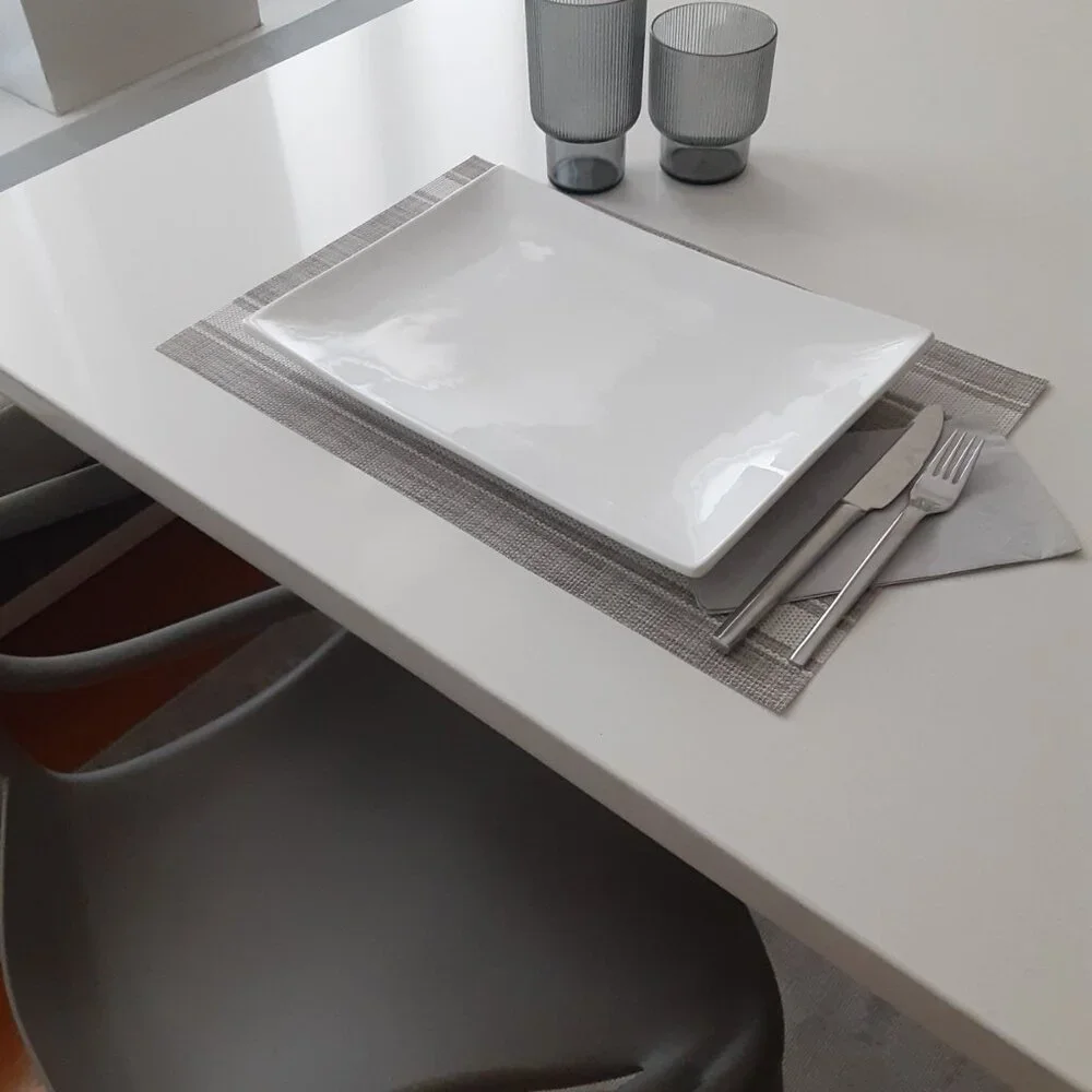 White dinner/ serving platter  (1)